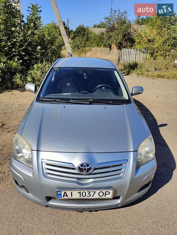 Седан Toyota Avensis 2007 в Краматорске