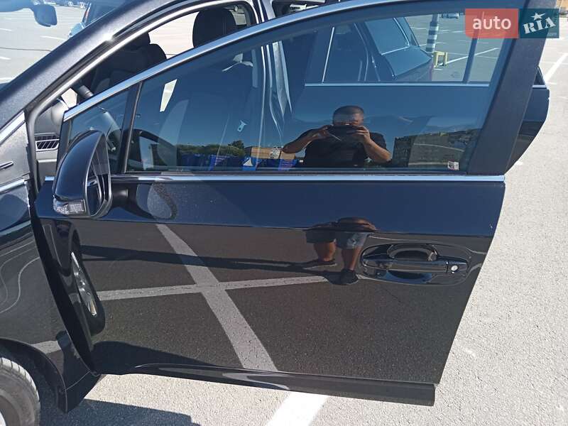 Універсал Toyota Avensis 2015 в Кам'янець-Подільському