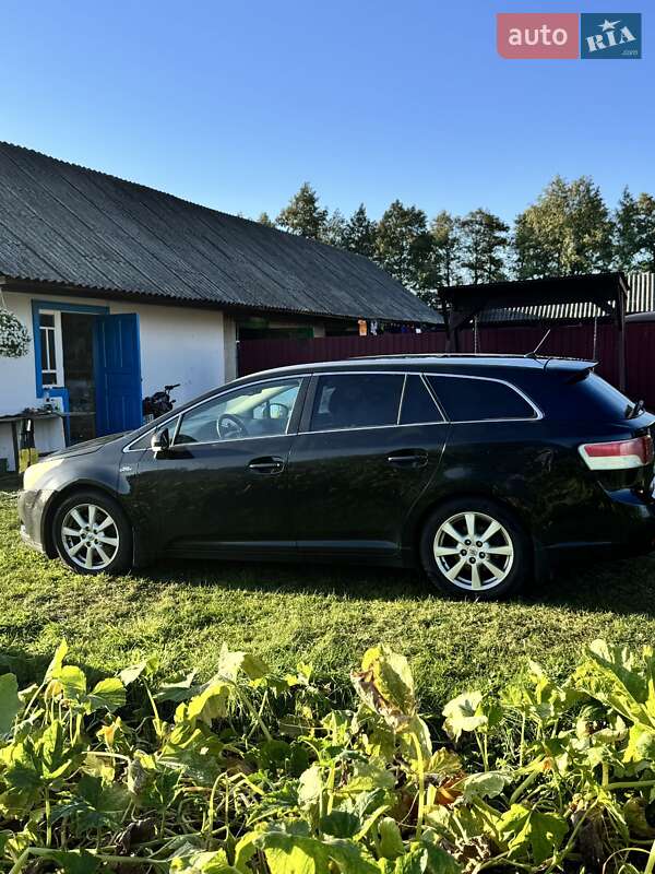 Универсал Toyota Avensis 2009 в Житомире