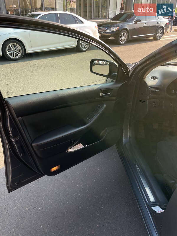 Универсал Toyota Avensis 2006 в Одессе