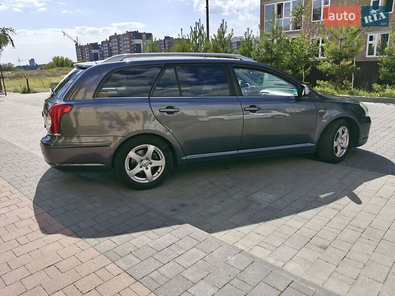 Универсал Toyota Avensis 2007 в Хмельницком