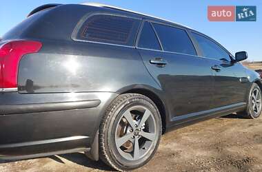 Универсал Toyota Avensis 2005 в Николаеве