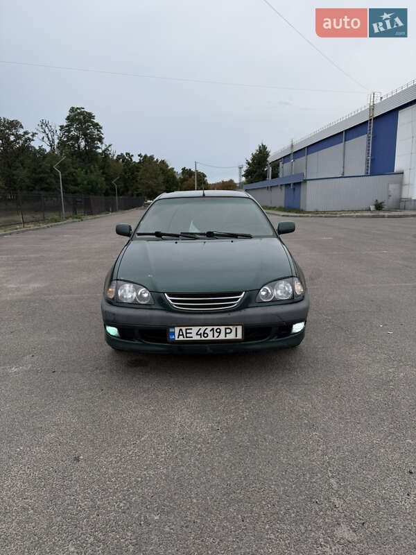 Седан Toyota Avensis 1998 в Днепре фото 2 Седан Toyota Avensis 1998 в Днепре