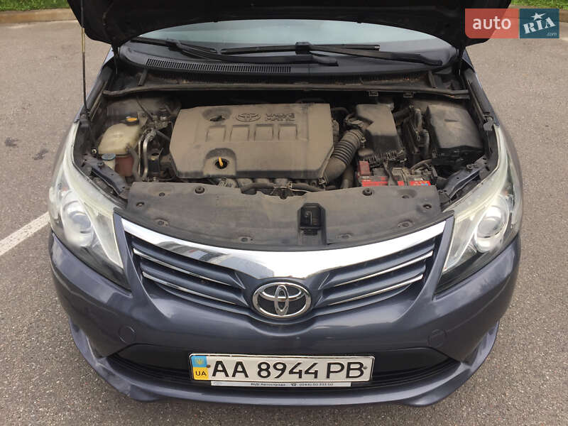 Седан Toyota Avensis 2012 в Киеве фото 17 Седан Toyota Avensis 2012 в Киеве