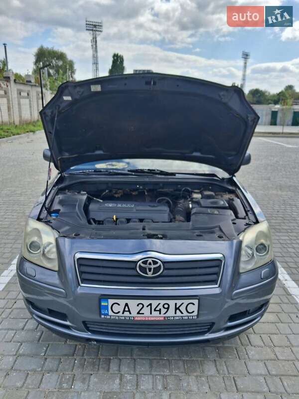 Универсал Toyota Avensis 2005 в Черкассах