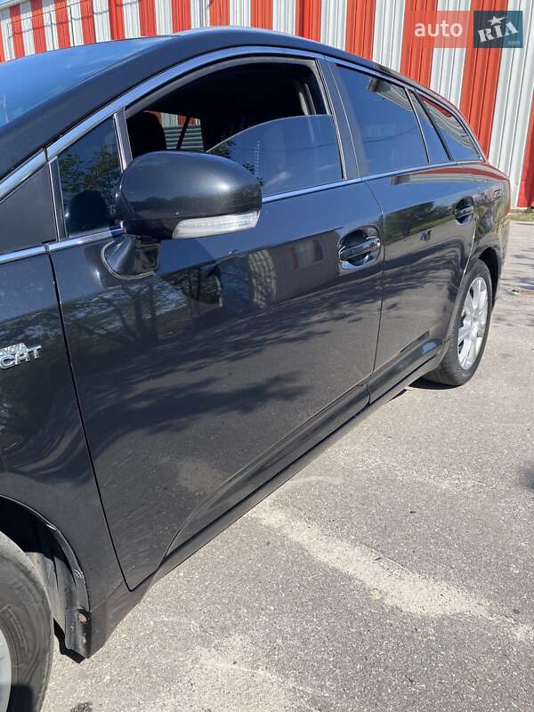 Универсал Toyota Avensis 2010 в Харькове