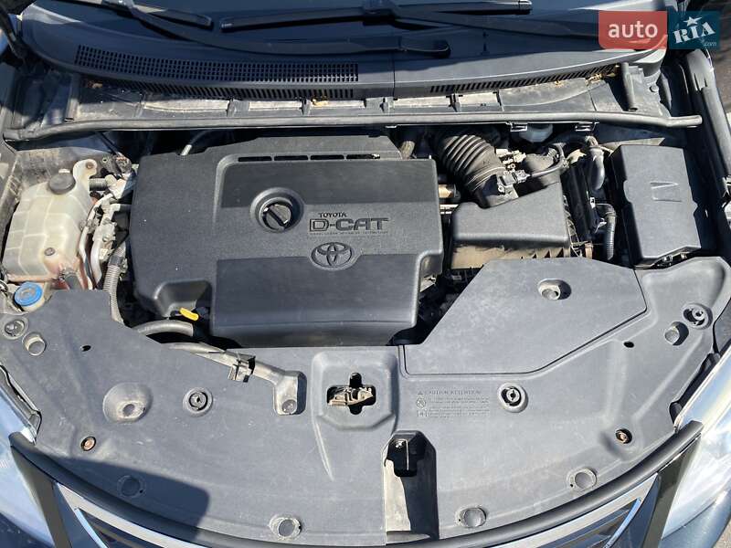 Универсал Toyota Avensis 2010 в Харькове
