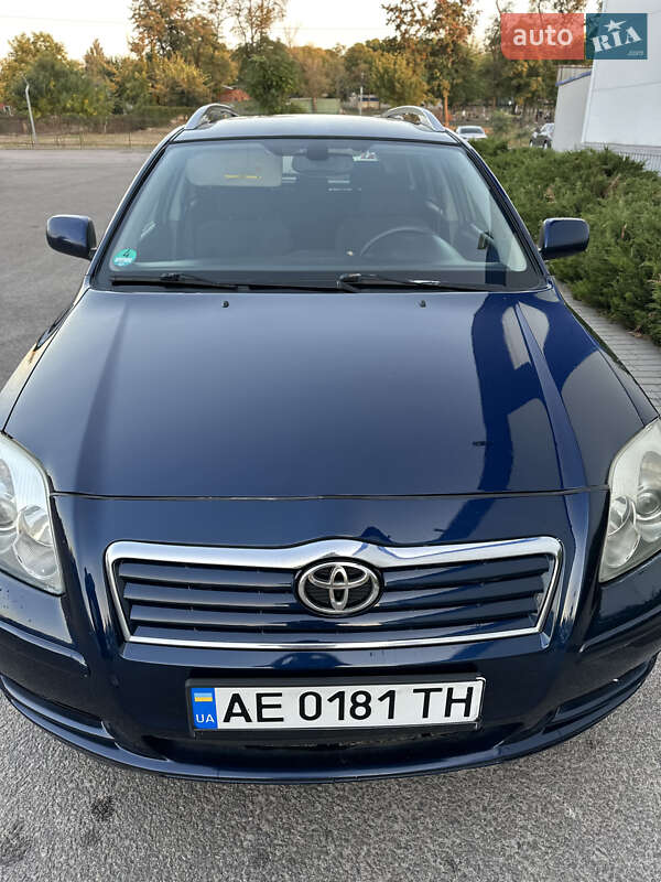 Универсал Toyota Avensis 2005 в Днепре