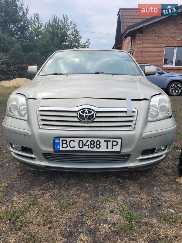 Toyota Avensis 2004