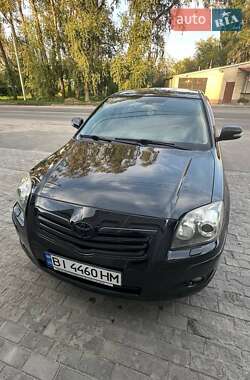 Седан Toyota Avensis 2008 в Кременчуге