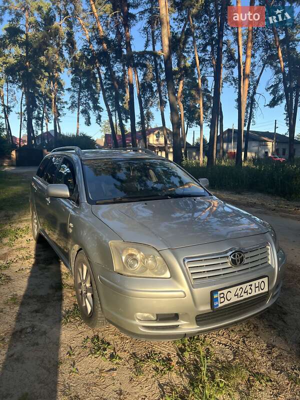 Универсал Toyota Avensis 2005 в Чернигове