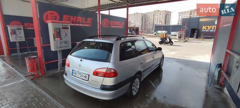 Универсал Toyota Avensis 2002 в Виннице