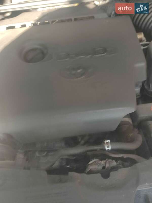 Универсал Toyota Avensis 2012 в Кропивницком