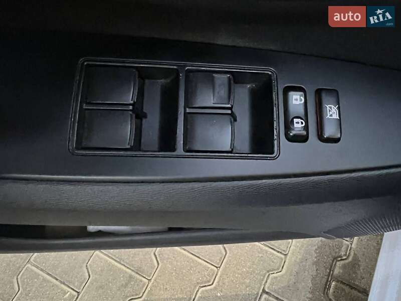 Универсал Toyota Avensis 2015 в Киеве