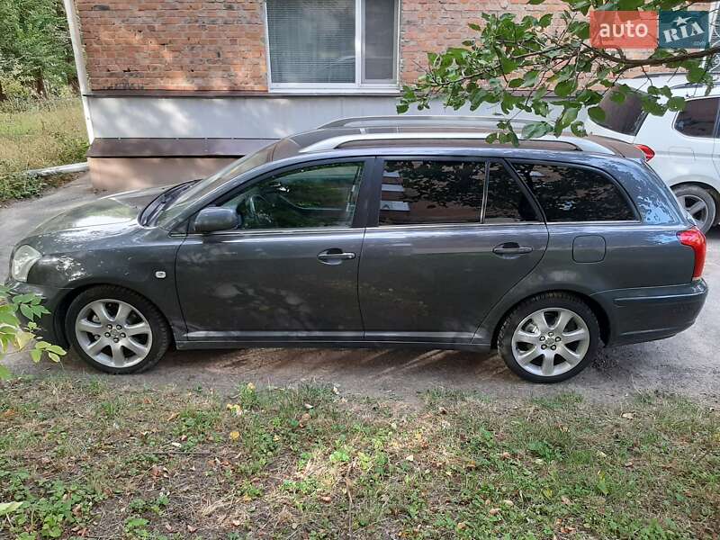 Универсал Toyota Avensis 2005 в Виннице