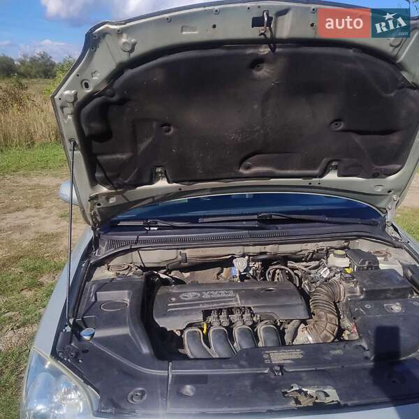 Універсал Toyota Avensis 2006 в Івано-Франківську