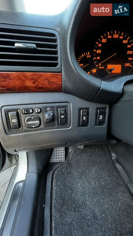 Універсал Toyota Avensis 2004 в Ізмаїлі