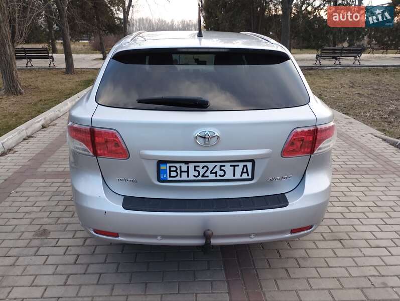 Универсал Toyota Avensis 2008 в Измаиле