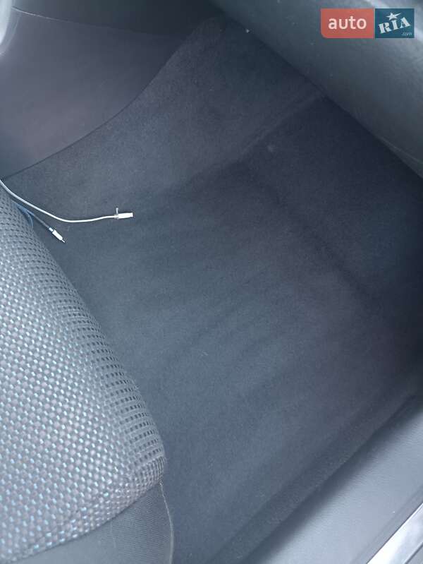 Універсал Toyota Avensis 2008 в Києві