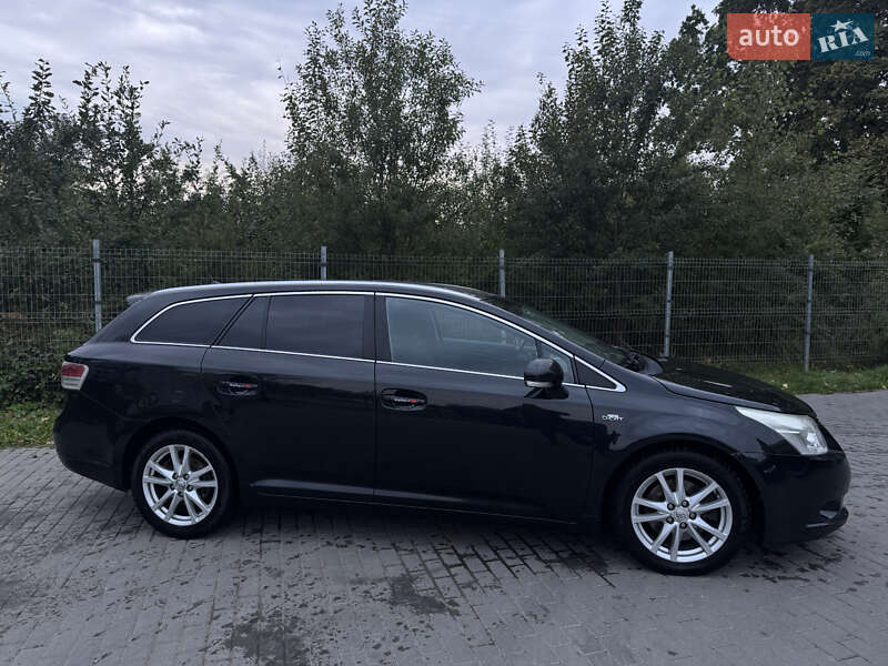 Універсал Toyota Avensis 2010 в Івано-Франківську фото 3 Універсал Toyota Avensis 2010 в Івано-Франківську