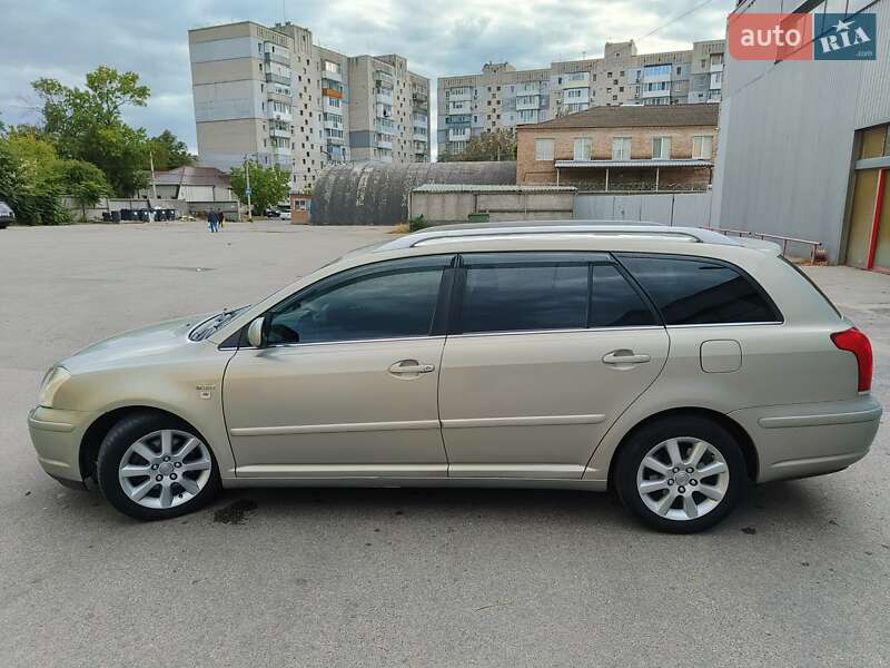 Универсал Toyota Avensis 2005 в Кропивницком