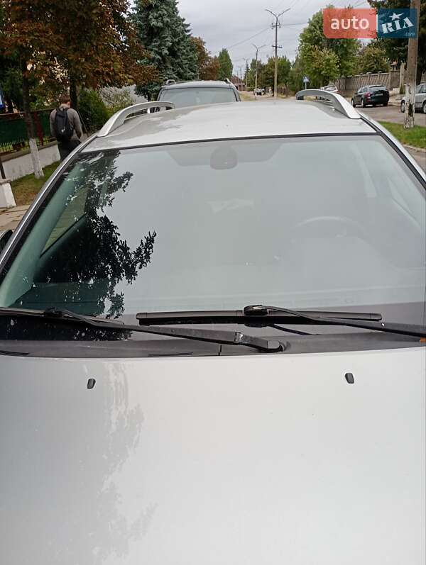 Универсал Toyota Avensis 2008 в Сарнах