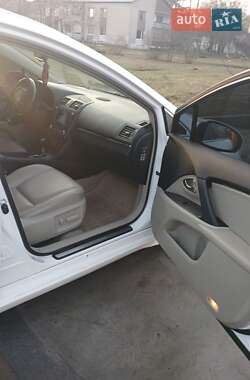 Универсал Toyota Avensis 2011 в Каменском