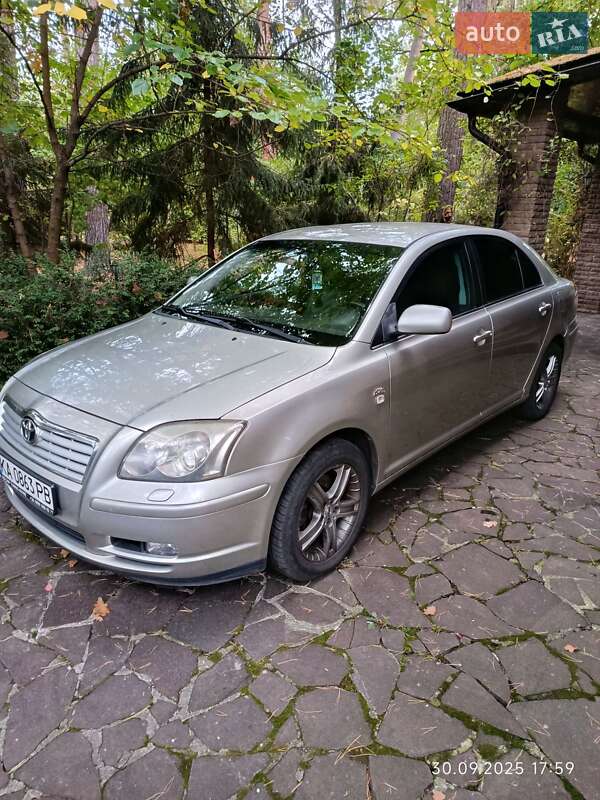 Лифтбек Toyota Avensis 2004 в Старых Петровцах фото 8 Лифтбек Toyota Avensis 2004 в Старых Петровцах