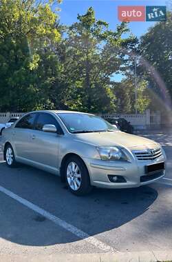 Седан Toyota Avensis 2008 в Виннице