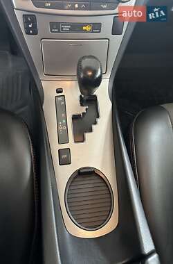 Універсал Toyota Avensis 2011 в Новояворівську