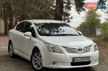 Седан Toyota Avensis 2011 в Киеве