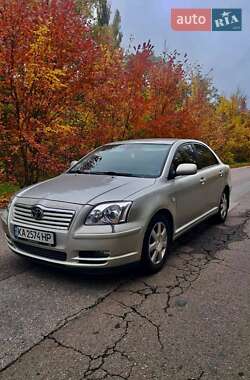 Седан Toyota Avensis 2005 в Першотравенске