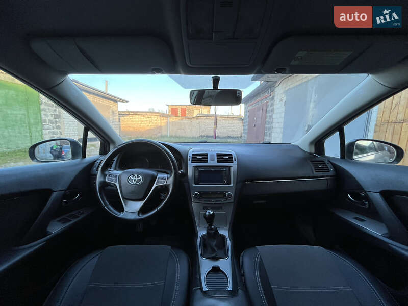 Универсал Toyota Avensis 2011 в Украинке фото 9 Универсал Toyota Avensis 2011 в Украинке