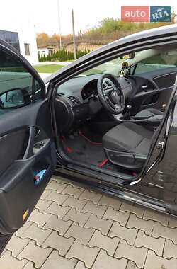 Универсал Toyota Avensis 2010 в 