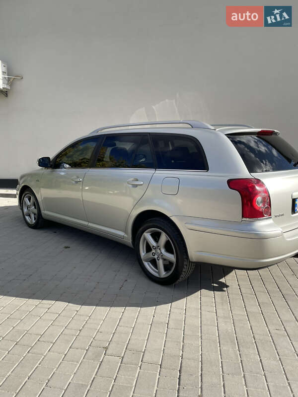 Универсал Toyota Avensis 2007 в Могилев-Подольске