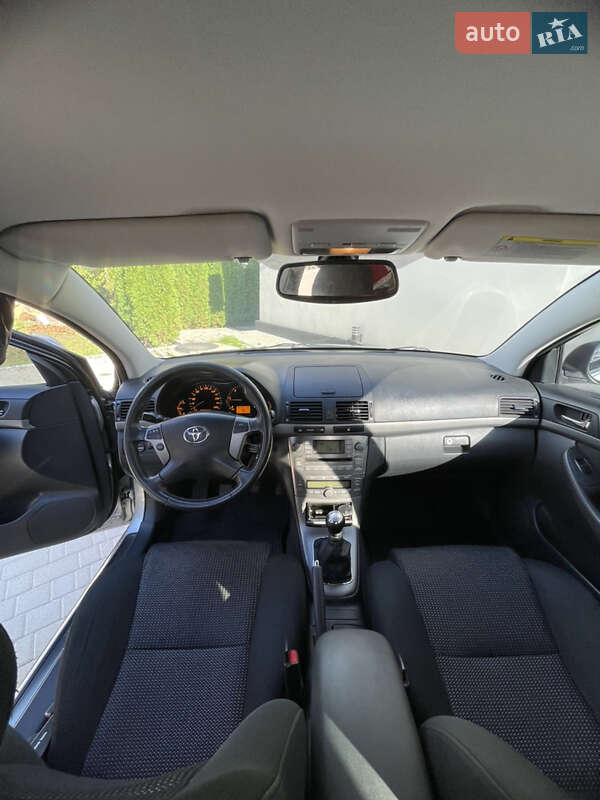 Универсал Toyota Avensis 2007 в Могилев-Подольске