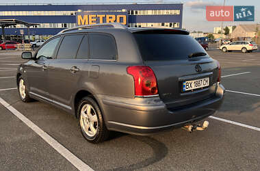 Универсал Toyota Avensis 2004 в 