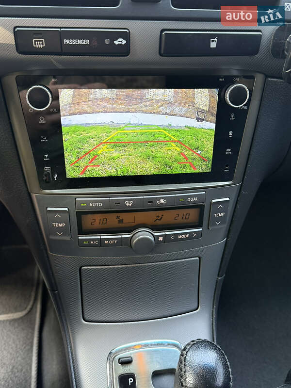 Седан Toyota Avensis 2007 в Запорожье