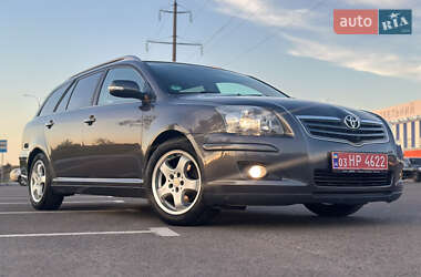 Універсал Toyota Avensis 2008 в Луцьку