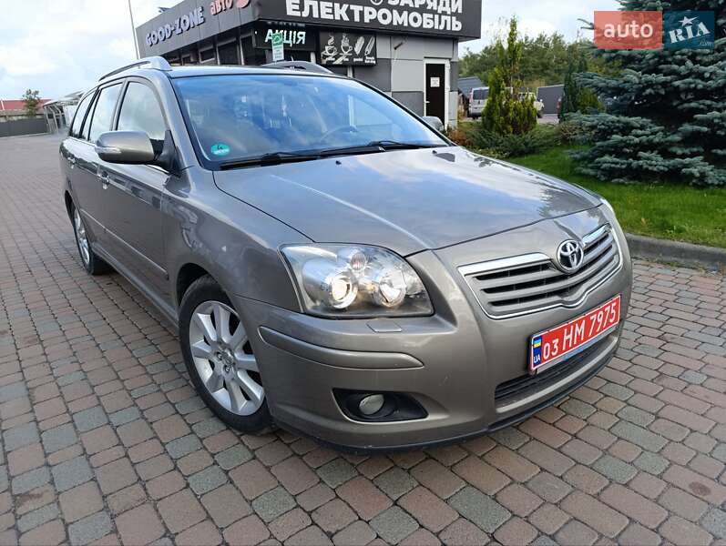 Универсал Toyota Avensis 2007 в Сарнах