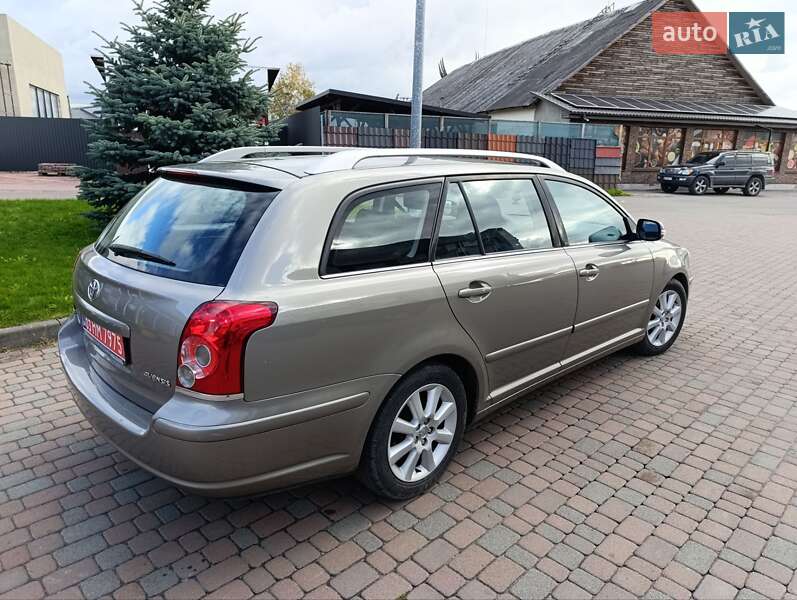 Универсал Toyota Avensis 2007 в Сарнах