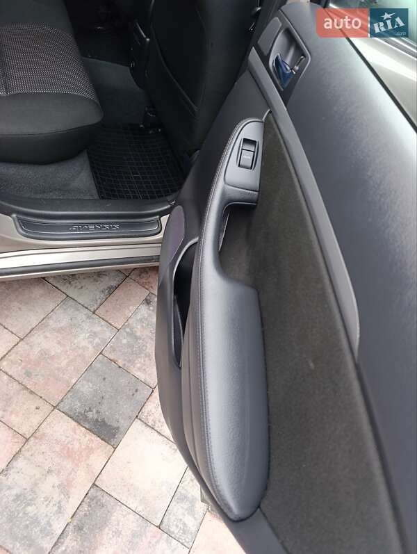 Универсал Toyota Avensis 2007 в Сарнах