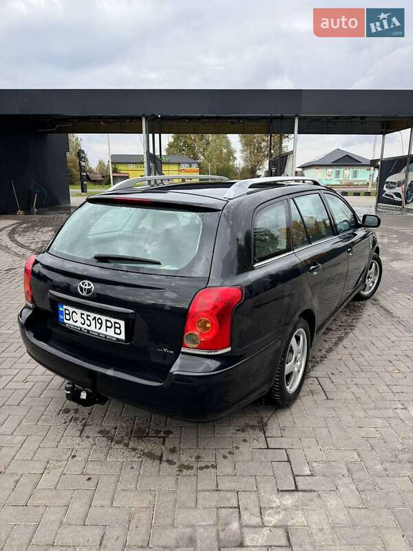 Універсал Toyota Avensis 2004 в Шептицькому