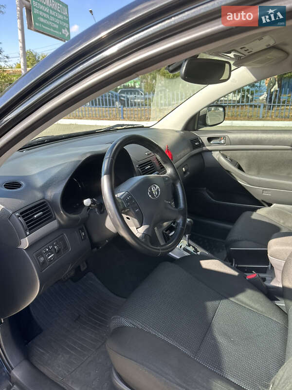 Седан Toyota Avensis 2007 в Одесі