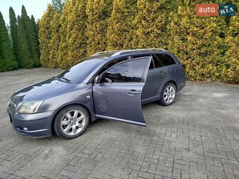 Универсал Toyota Avensis 2003 в Яворове фото 2 Универсал Toyota Avensis 2003 в Яворове