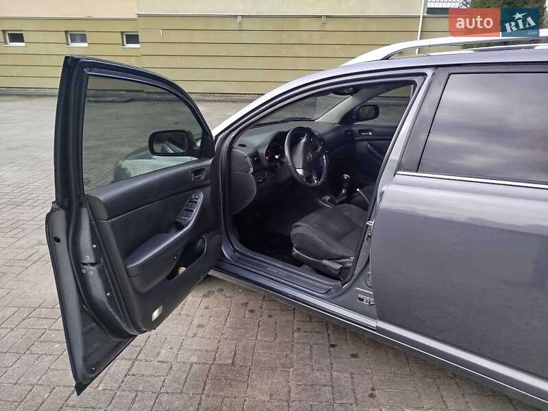 Универсал Toyota Avensis 2003 в Яворове фото 13 Универсал Toyota Avensis 2003 в Яворове