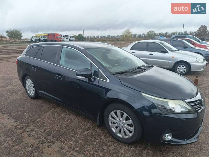 Универсал Toyota Avensis 2012 в Кропивницком