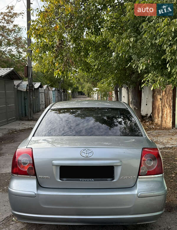 Седан Toyota Avensis 2008 в Одесі