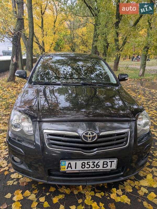 Седан Toyota Avensis 2008 в 
