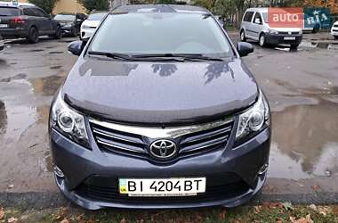 Седан Toyota Avensis 2013 в Кременчуці